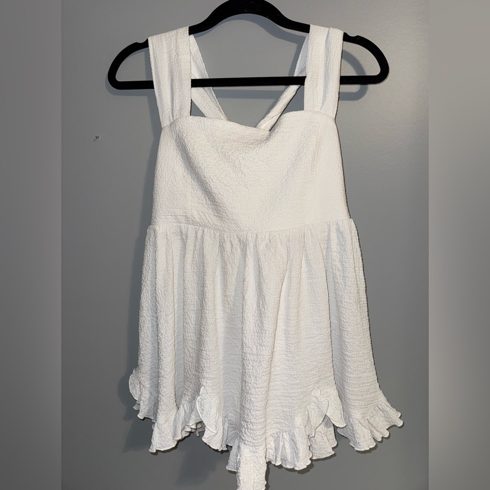Entro Crinkled White Top With Tie Back
